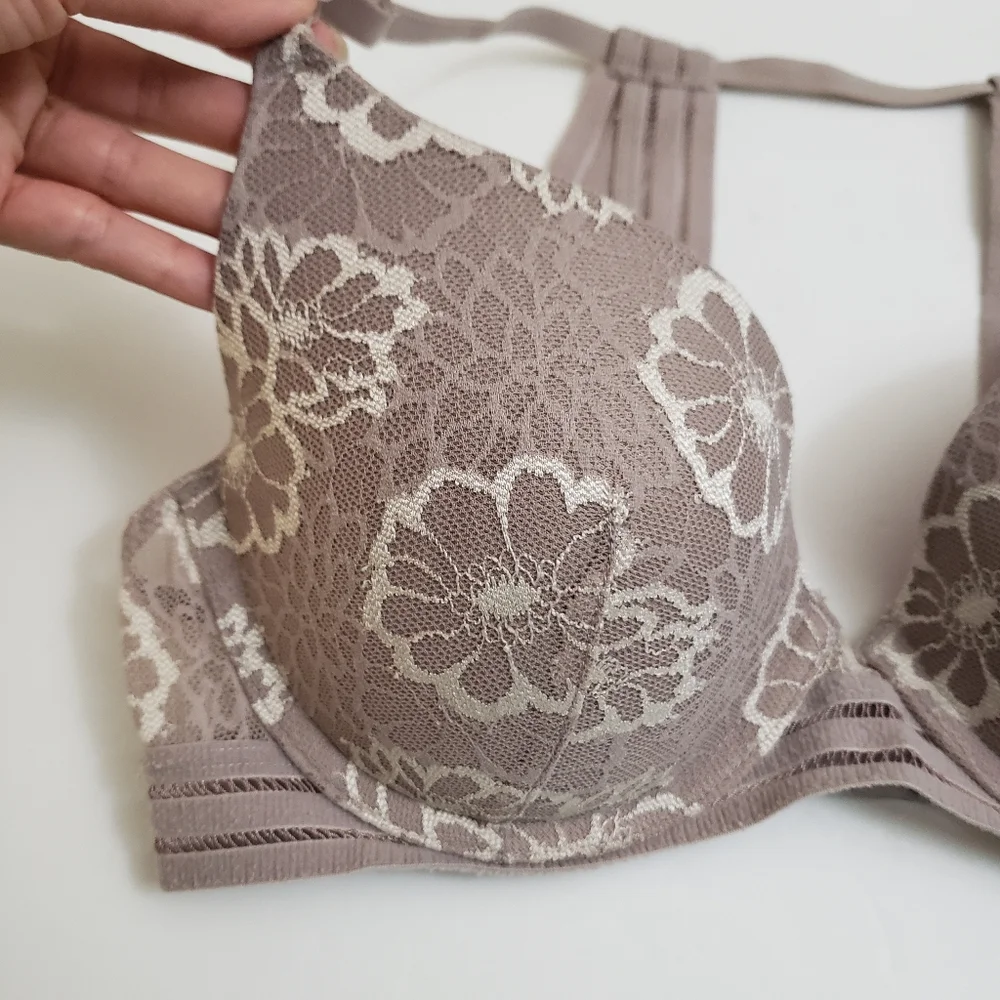 32D Pink Victoria's Secret Gray Floral Lace - Picture 2 of 9